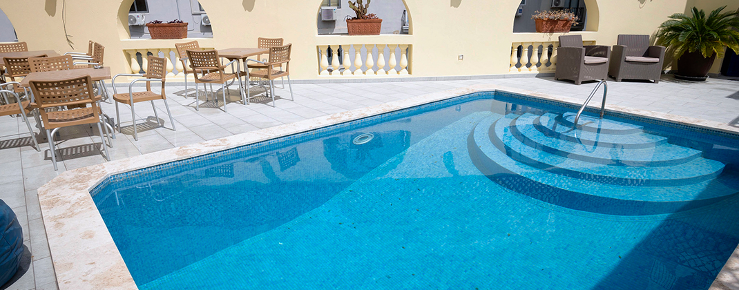 Piscina privada de la escuela