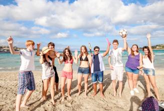 Estudiantes en la playa